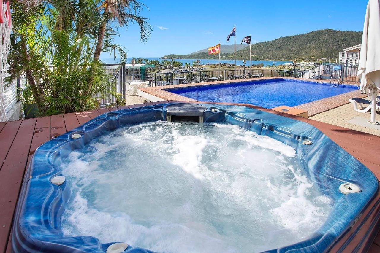 Ocean Views 16 Pool & Spa Wi-Fi Airlie Beach Eksteriør bilde